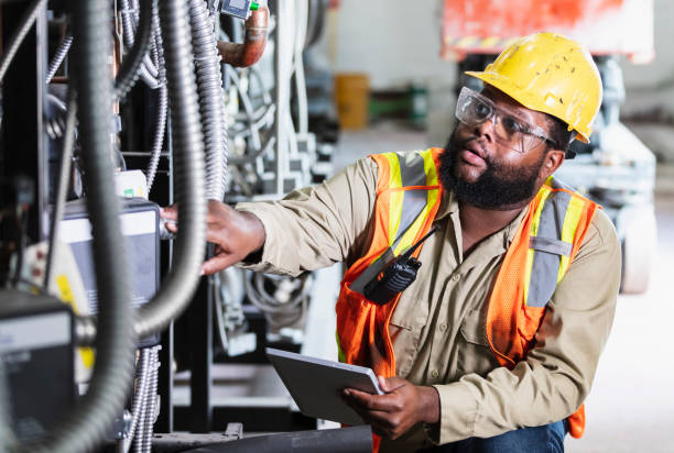 Best Local Electrician Companies  in Edwardsville, KS