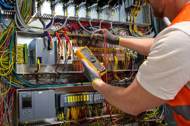 Best Licensed Electrician  in Edwardsville, KS